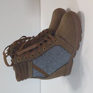 Serra Women's Brown and Gray Lace Up Wedge Boots Size 9